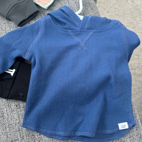 NWT GAP BUNDLE - Picture 2 of 5